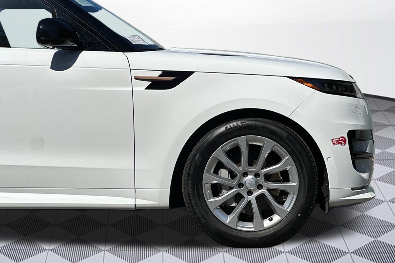 Used 2025 Land Rover Range Rover Sport Dynamic SE AWD/4WD image 36