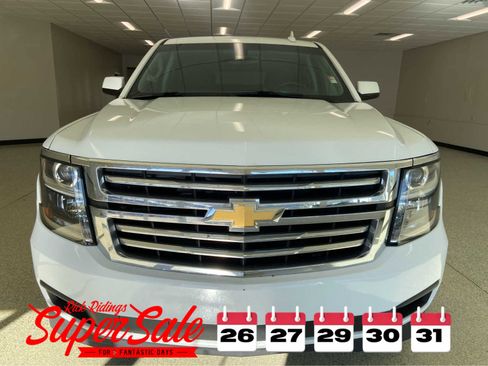 Used 2019 Chevrolet Tahoe LS image 2