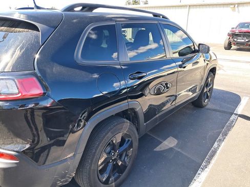 Used 2023 Jeep Cherokee Altitude Lux AWD/4WD image 7