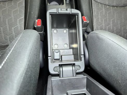 Used 2024 Mitsubishi Outlander Sport ES AWD/4WD image 38