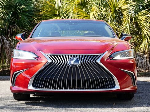 Used 2021 Lexus ES 350 w/ Premium Package image 3