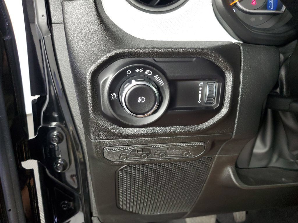Used 2026 Jeep Wrangler Unlimited Sport AWD/4WD image 27