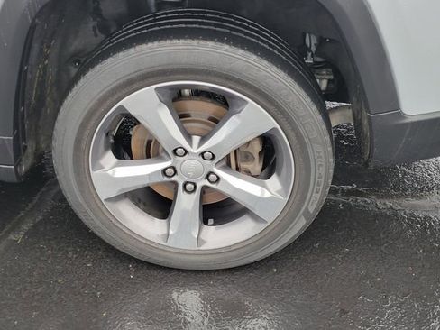 Used 2021 Jeep Grand Cherokee L Limited image 9