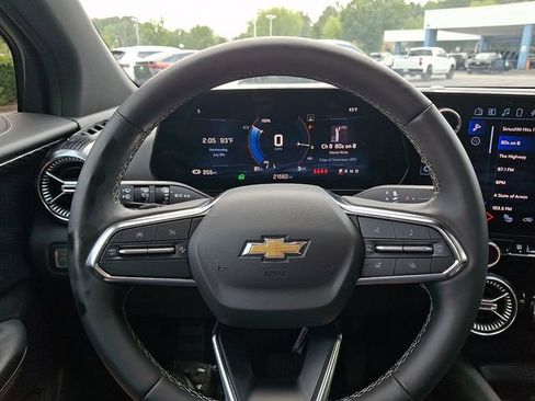 Used 2024 Chevrolet Blazer EV LT AWD/4WD image 22