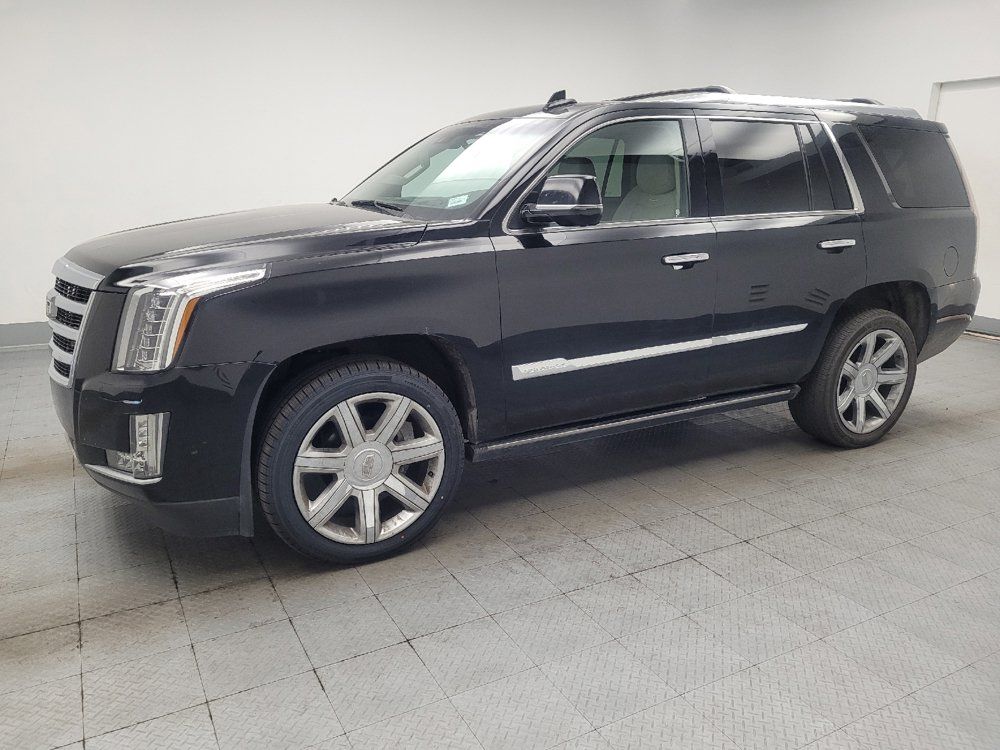Used 2017 Cadillac Escalade Premium Luxury RWD image 2