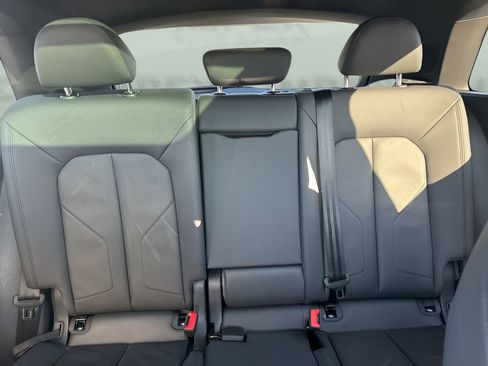 Used 2025 Audi Q3 2.0T Premium image 12