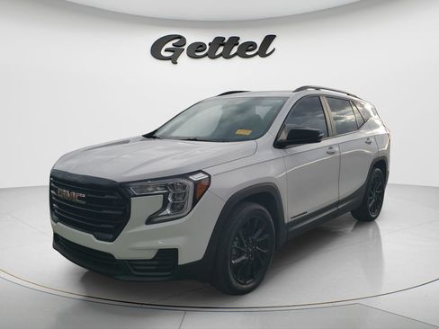 Used 2024 GMC Terrain SLE w/ Driver Convenience Package FWD image 1