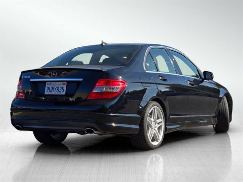 Used 2011 Mercedes-Benz C 350 Sport image 4