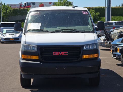 Used 2023 GMC Savana 2500 Extended w/ Driver Convenience Package RWD image 9