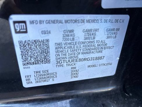 Used 2024 GMC Sierra 1500 AT4 w/ Technology Package AWD/4WD image 63