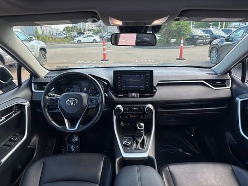 Used 2022 Toyota RAV4 XLE Premium AWD/4WD image 12