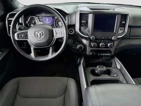 Used 2022 RAM 1500 Big Horn AWD/4WD image 2