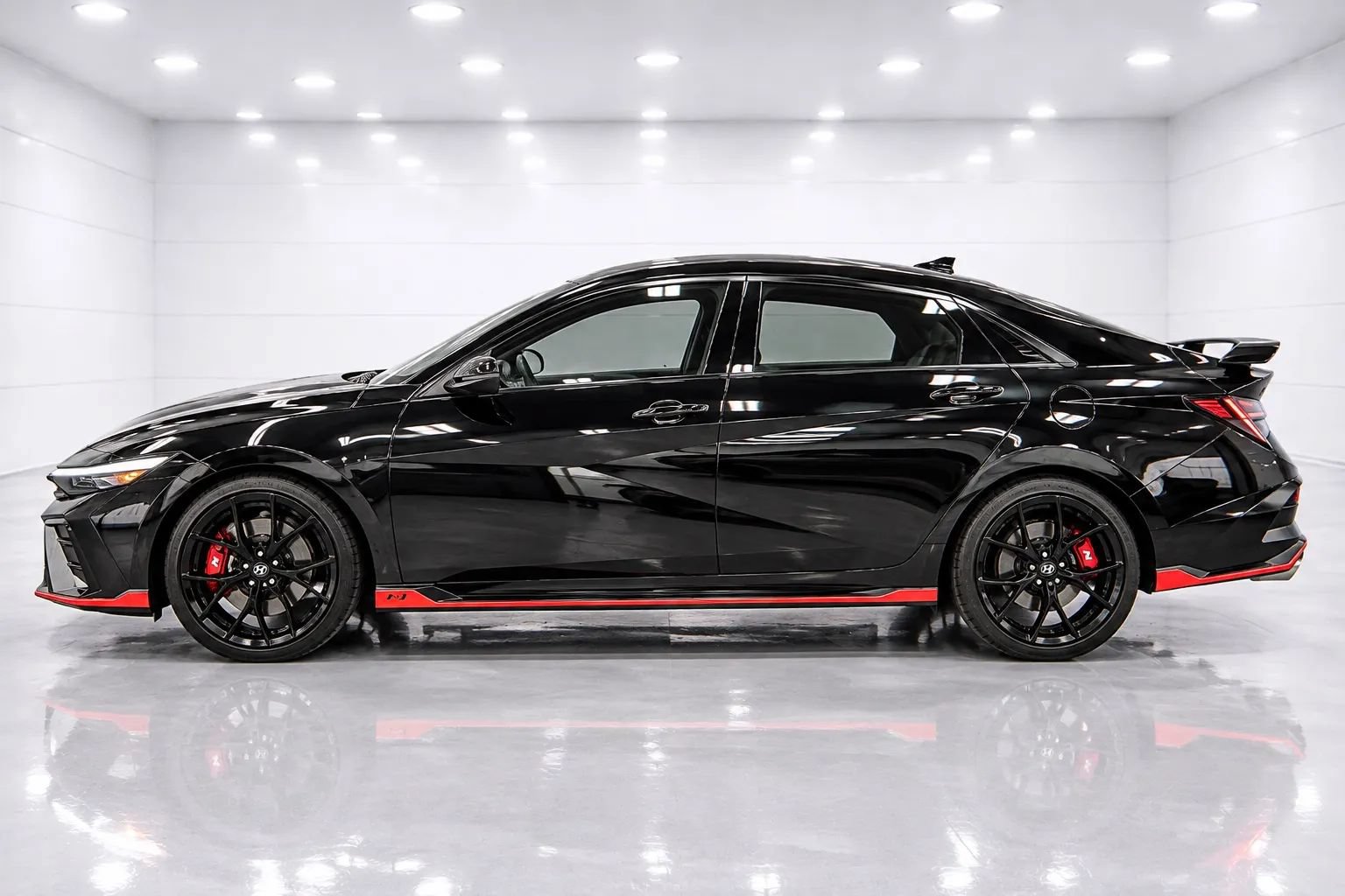 Used 2026 Hyundai Elantra N FWD image 2
