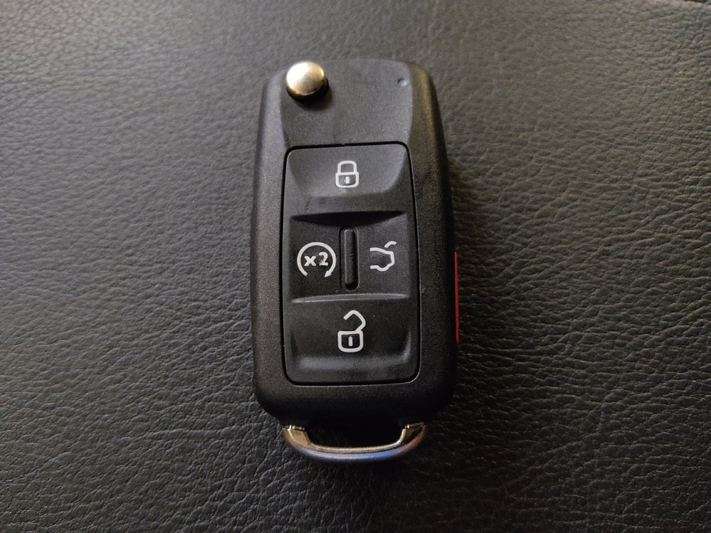 Used 2020 Volkswagen Passat 2.0T R-Line FWD image 32