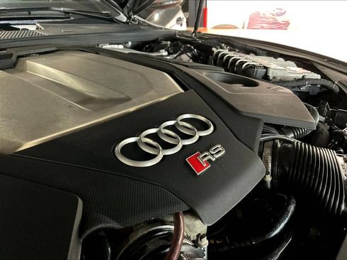 Used 2021 Audi RS 7 Sportback AWD/4WD image 32