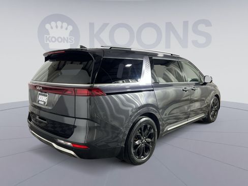 Used 2024 Kia Carnival SX FWD image 7