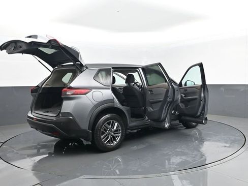 Used 2021 Nissan Rogue S image 28