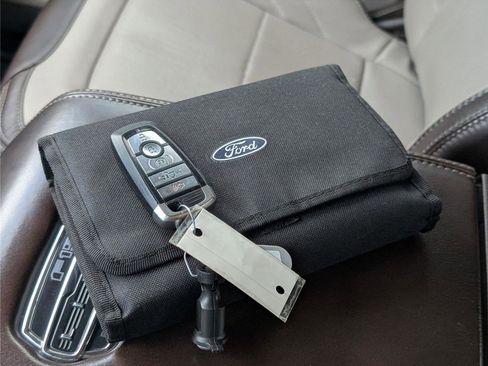 Used 2020 Ford F150 Limited w/ Trailer Tow Package image 22