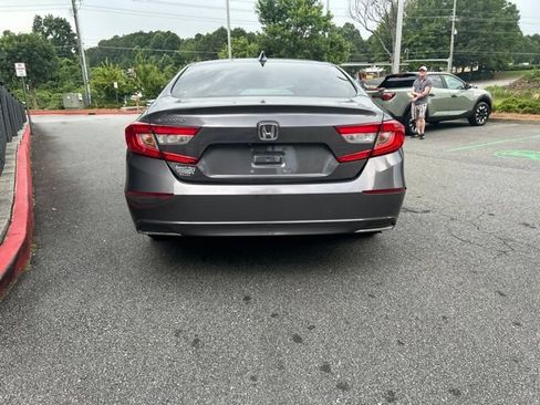 Used 2018 Honda Accord EX image 4