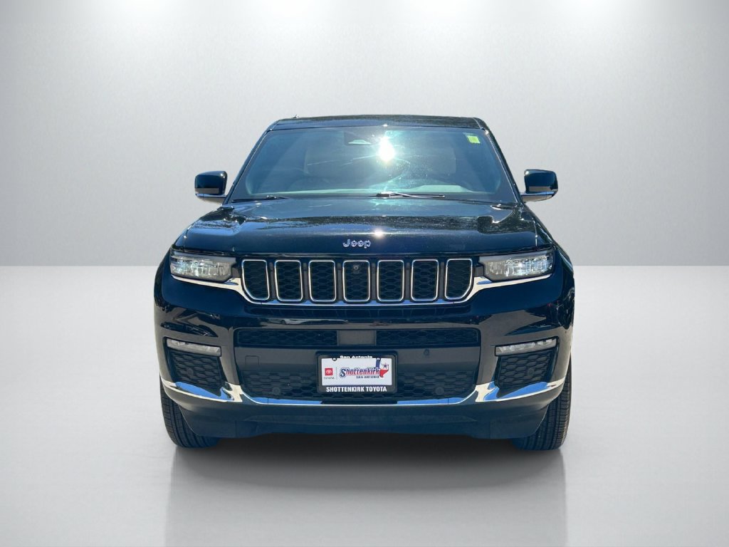Used 2023 Jeep Grand Cherokee L Limited w/ Luxury Tech Group II AWD/4WD image 2