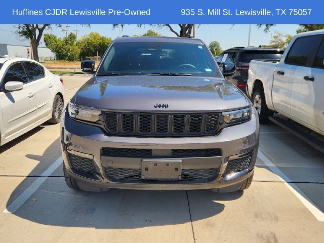Used 2024 Jeep Grand Cherokee L Limited w/ Black Appearance Package RWD image 2