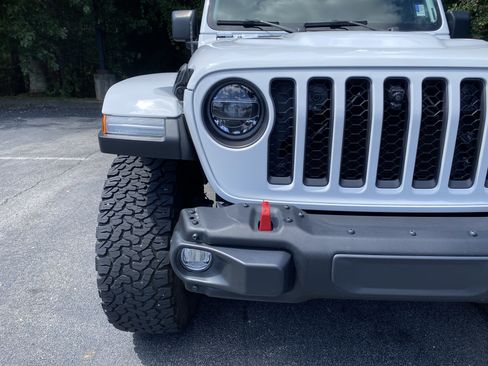 Used 2022 Jeep Wrangler Unlimited Rubicon w/ Xtreme Recon 35" Tire Package AWD/4WD image 13