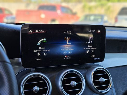 Used 2021 Mercedes-Benz GLC 300 GLC 300 image 20