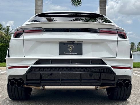 Used 2024 Lamborghini Urus S AWD/4WD image 8