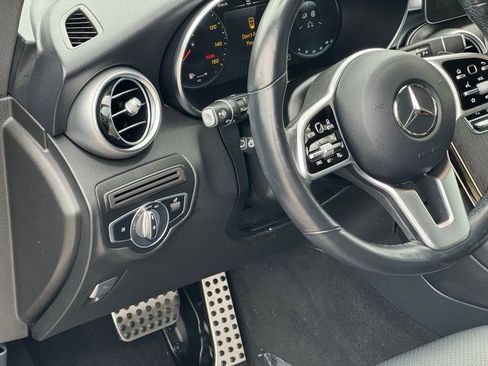 Used 2022 Mercedes-Benz GLC 300 4MATIC image 17