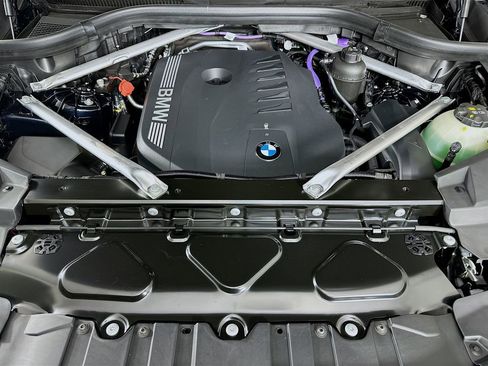 New 2026 BMW X5 xDrive40i w/ M Sport Package image 38
