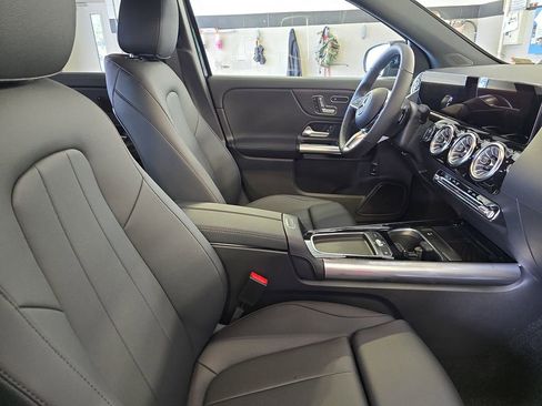 New 2026 Mercedes-Benz GLA 250 4MATIC image 10
