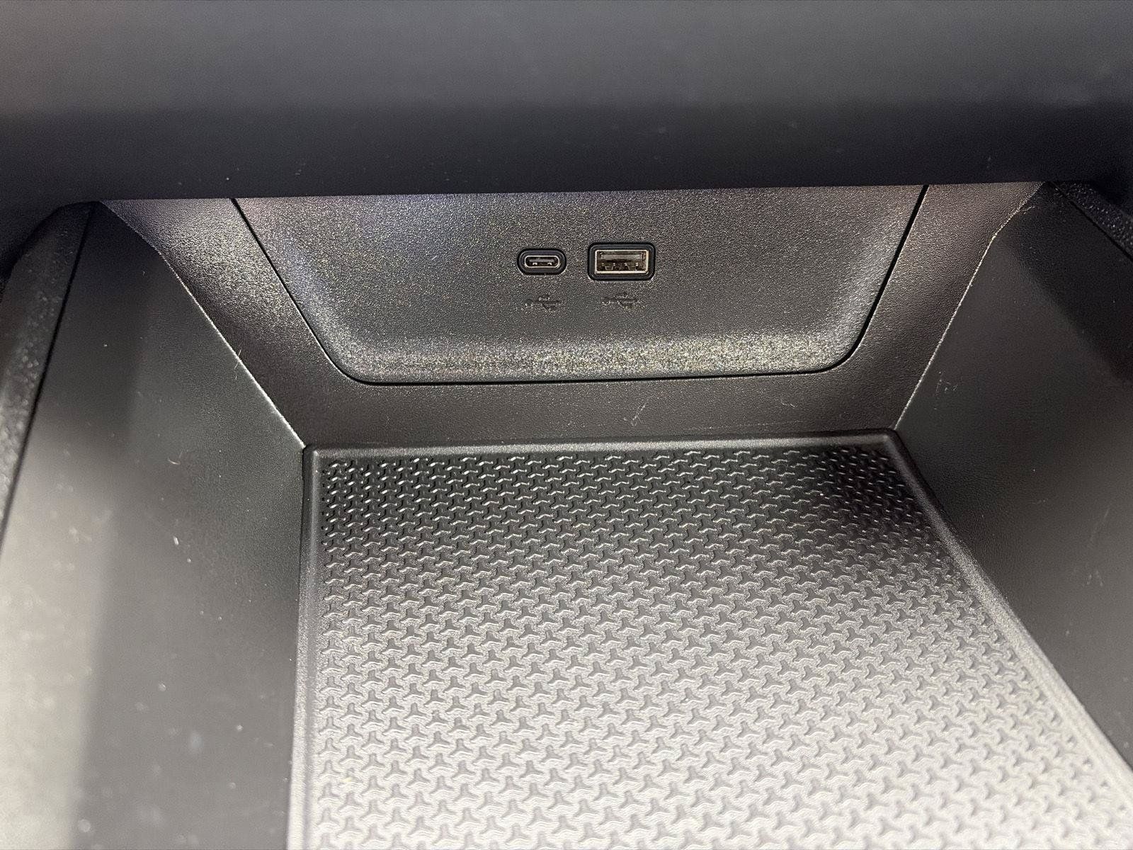 Used 2025 Chevrolet Equinox LT FWD image 22