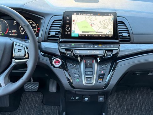 New 2026 Honda Odyssey Elite image 24