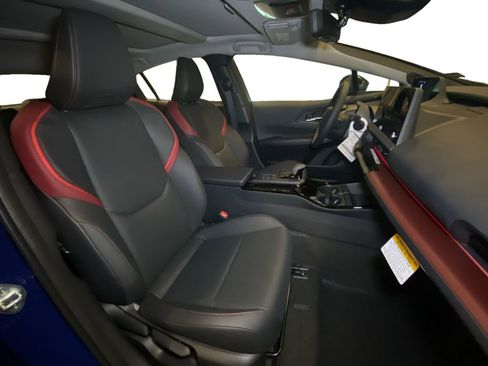 New 2025 Toyota Prius Plug-In Hybrid FWD image 15