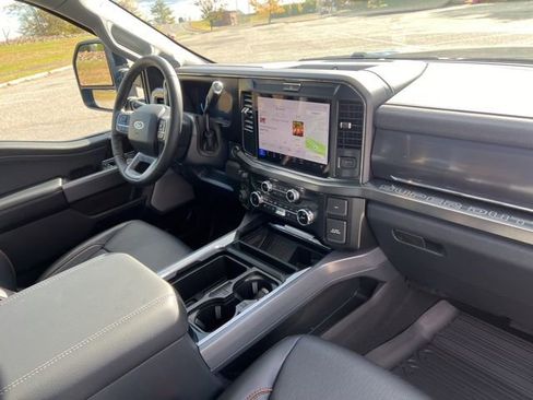 Used 2025 Ford F350 Lariat w/ Black Appearance Package image 40