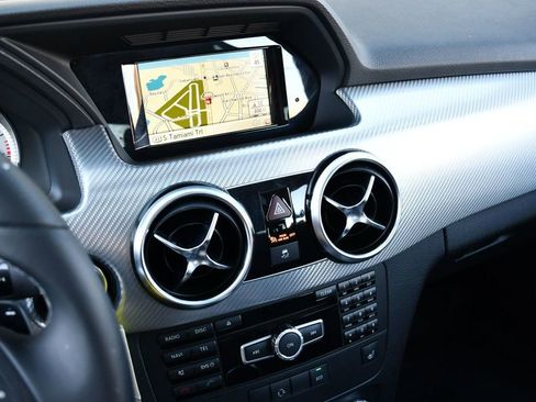 Used 2014 Mercedes-Benz GLK 350 4MATIC image 13