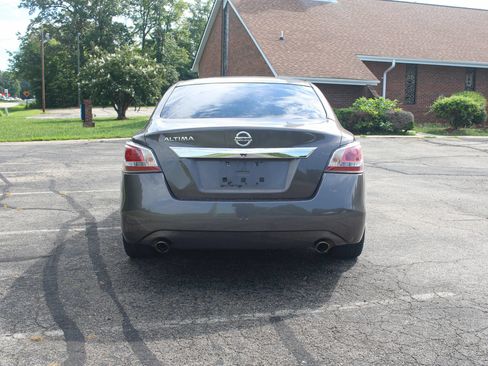Used 2015 Nissan Altima 2.5 FWD image 5