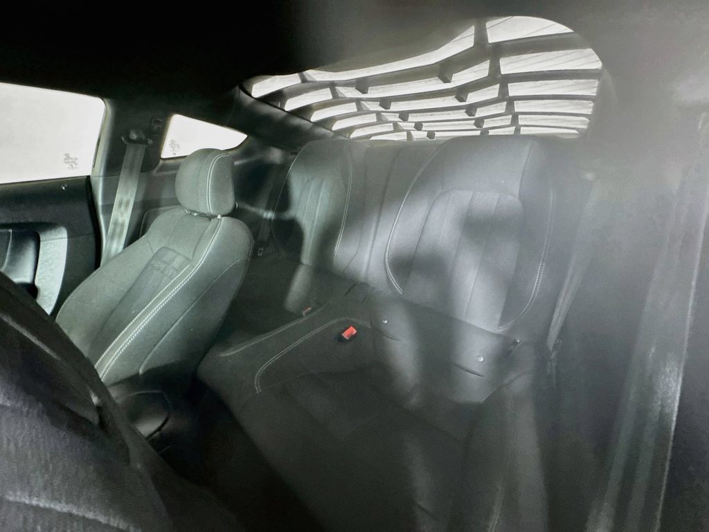 Used 2020 Ford Mustang Coupe RWD image 28