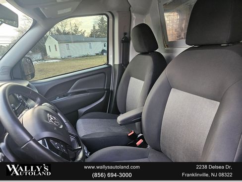 Used 2019 RAM ProMaster City Tradesman SLT image 14