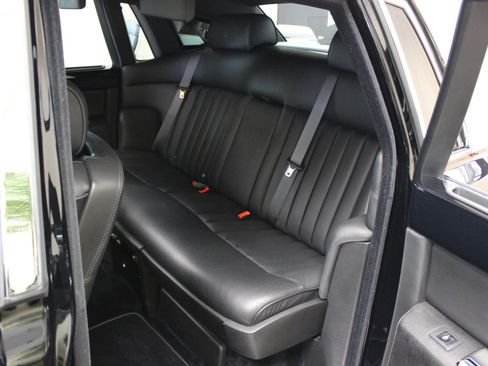 Used 2007 Rolls-Royce Phantom Sedan RWD image 22
