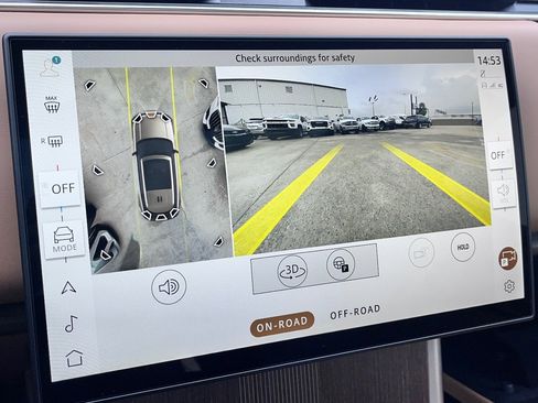 Used 2025 Land Rover Range Rover Long Wheelbase Autobiography image 45