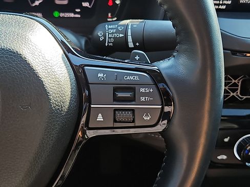 Used 2025 Honda Accord Touring image 22