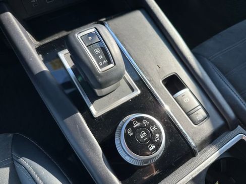 Used 2024 Mitsubishi Outlander SE AWD/4WD image 31