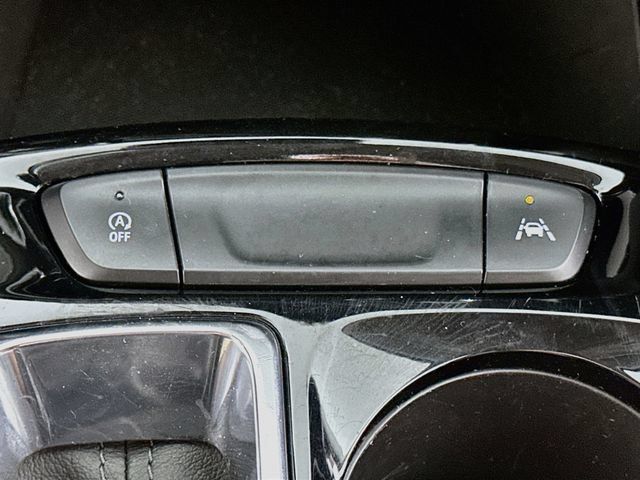 Used 2025 Chevrolet Trax LT FWD image 19