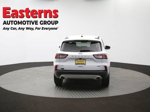 Used 2022 Ford Escape SE AWD/4WD image 37