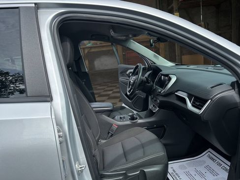 Certified 2022 GMC Terrain SLE w/ Driver Convenience Package FWD image 19
