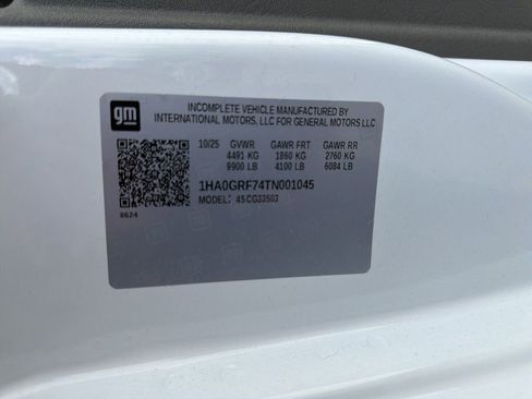 New 2026 Chevrolet Express 3500 w/ Power Convenience Package image 20