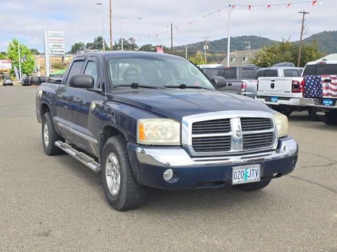 Used 2005 Dodge Dakota Laramie w/ Trailer Tow Group AWD/4WD image 18
