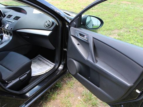 Used 2010 MAZDA MAZDA3 i Touring FWD image 38