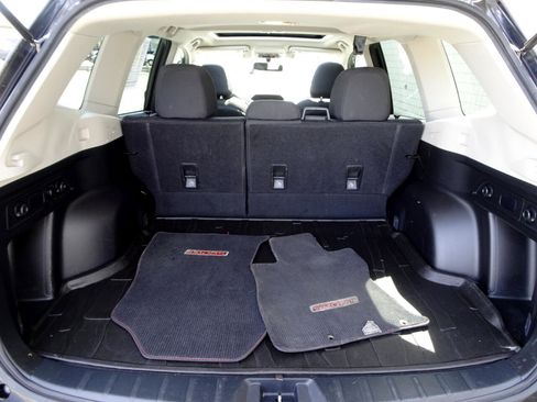 Used 2019 Subaru Forester Premium w/ All-Weather Package image 9